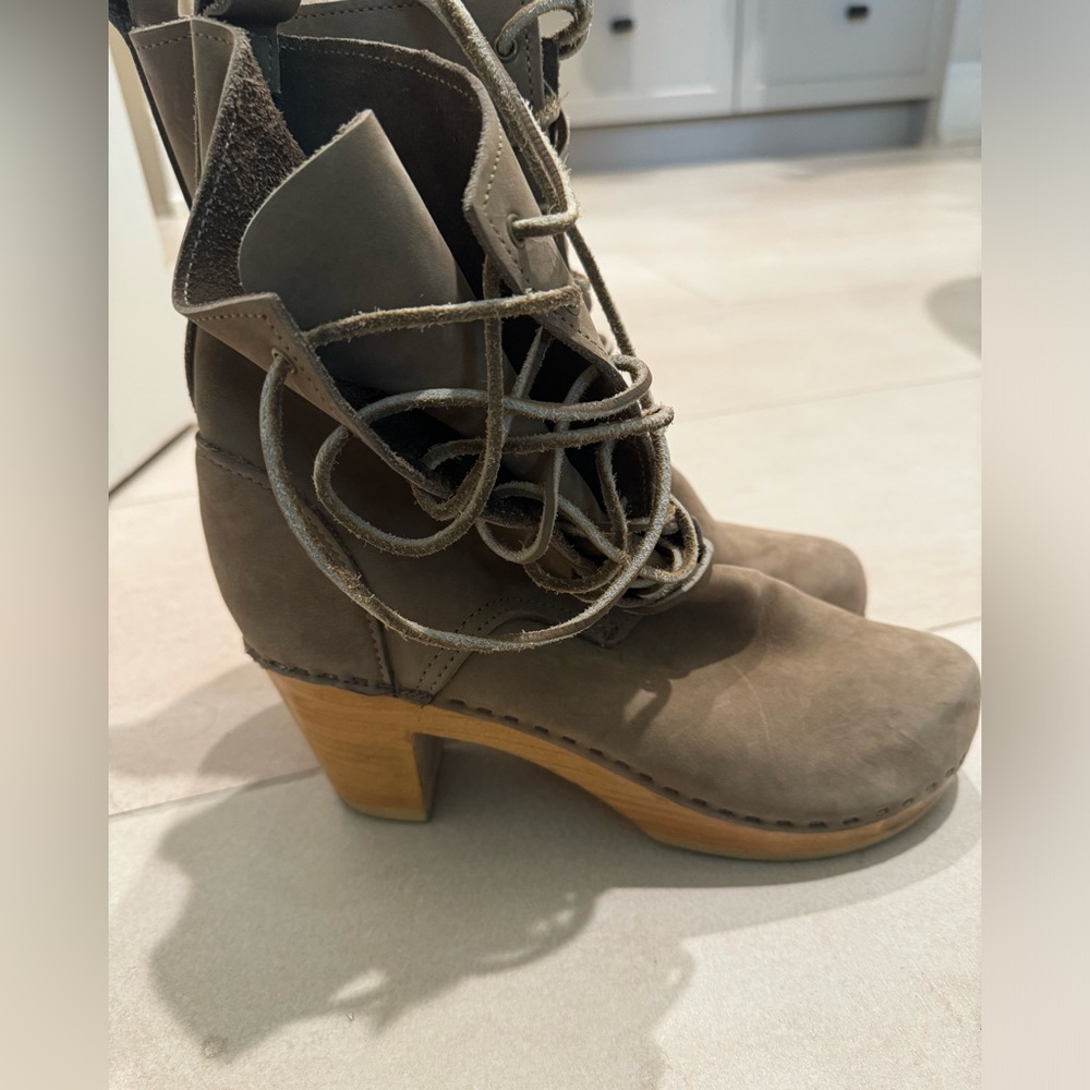 No. 6 boots